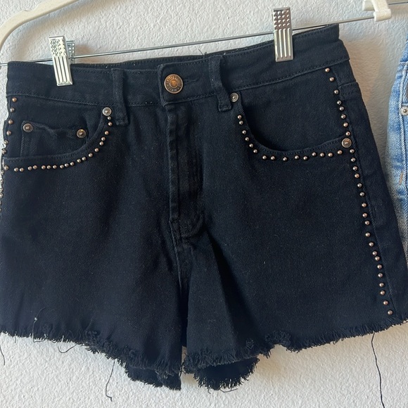 2 Pack! Almost Famous Denim Shorts - Juniors 5 - Picture 2 of 6
